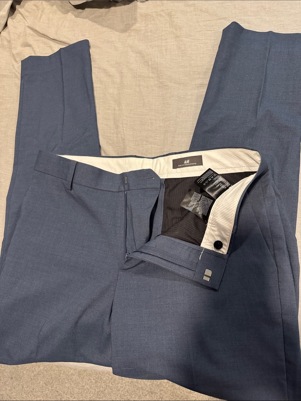 H&M Men's Tailored Dress Pants in Navy